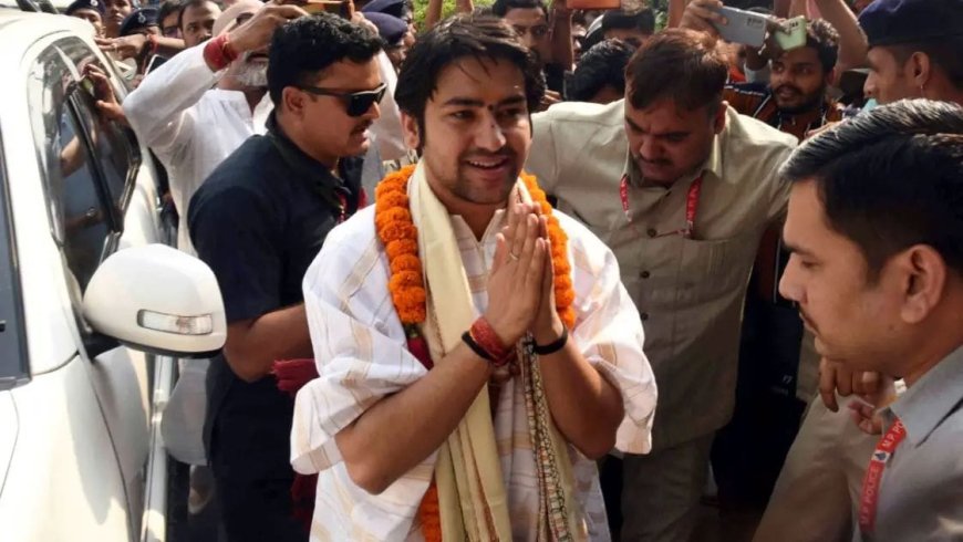 बागेश्वर धाम सरकार का बड़ा एलान : कहा बिहार से उठेगी हिंदू राष्ट्र की मांग... पढ़िए क्या कुछ कहा धीरेन्द्र कृष्ण शास्त्री ने